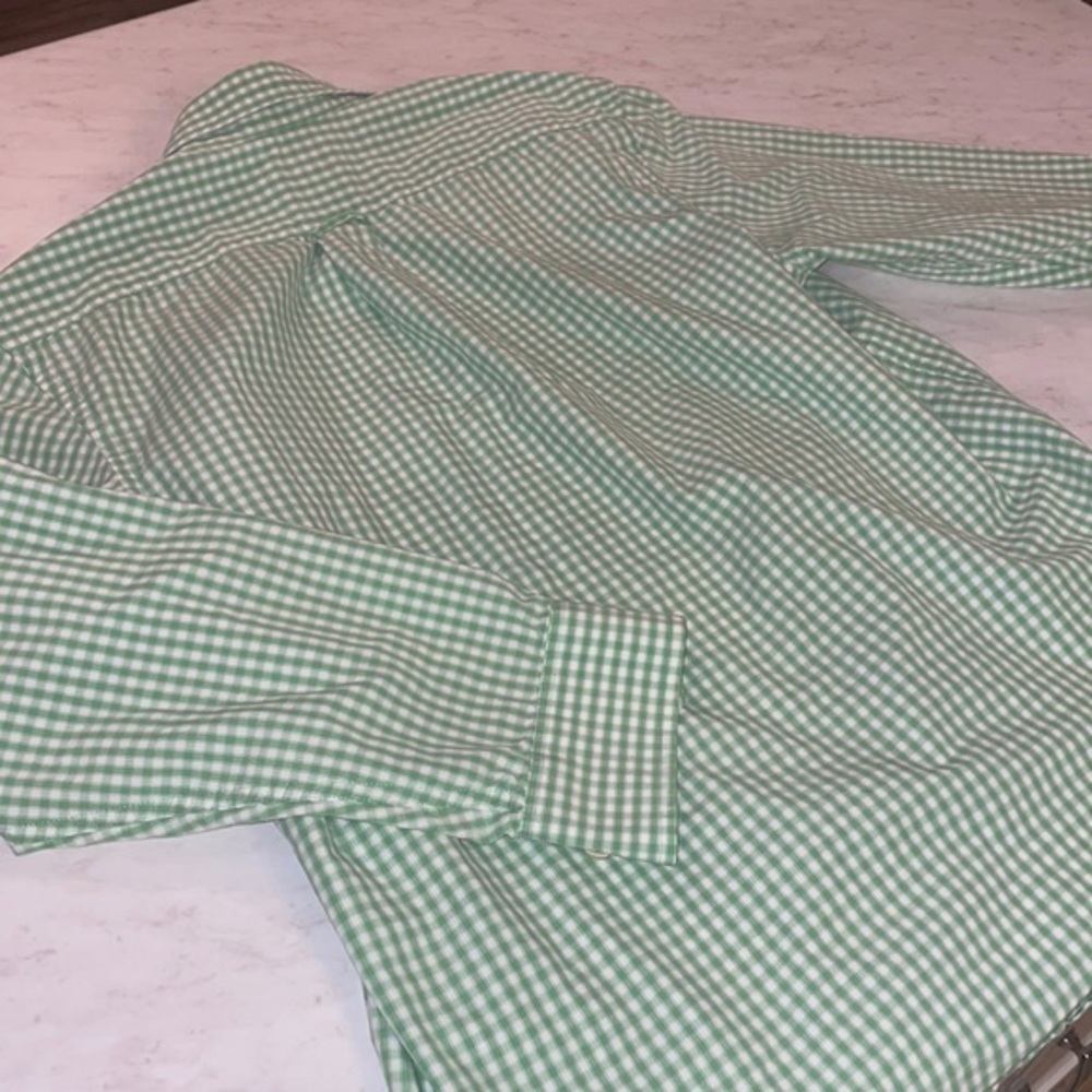 Mens Medium IZOD button down - Picture 3 of 3